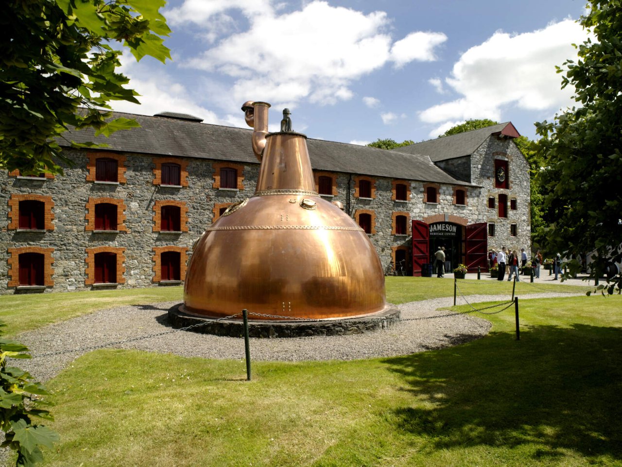 jameson distillery in midleton cork
