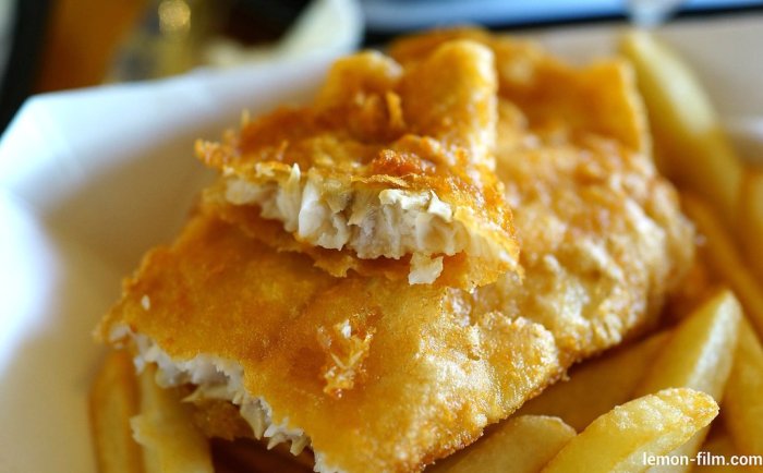 battered cod and chips
