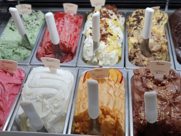 Different flavoured ice-cream 
