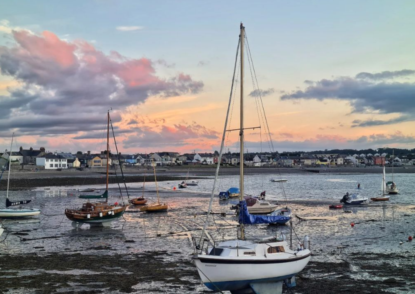  boats on the harbour in skerries