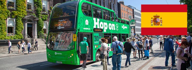 Live spanish hop-on hop-off tour in Stephen's Green