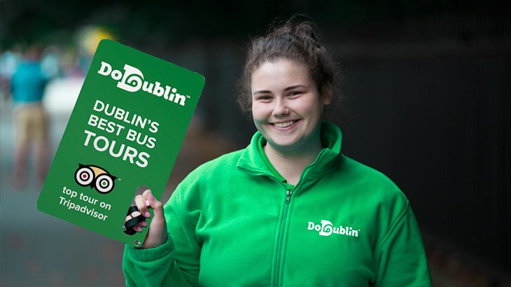 DoDublin Meet & Greet holding sign