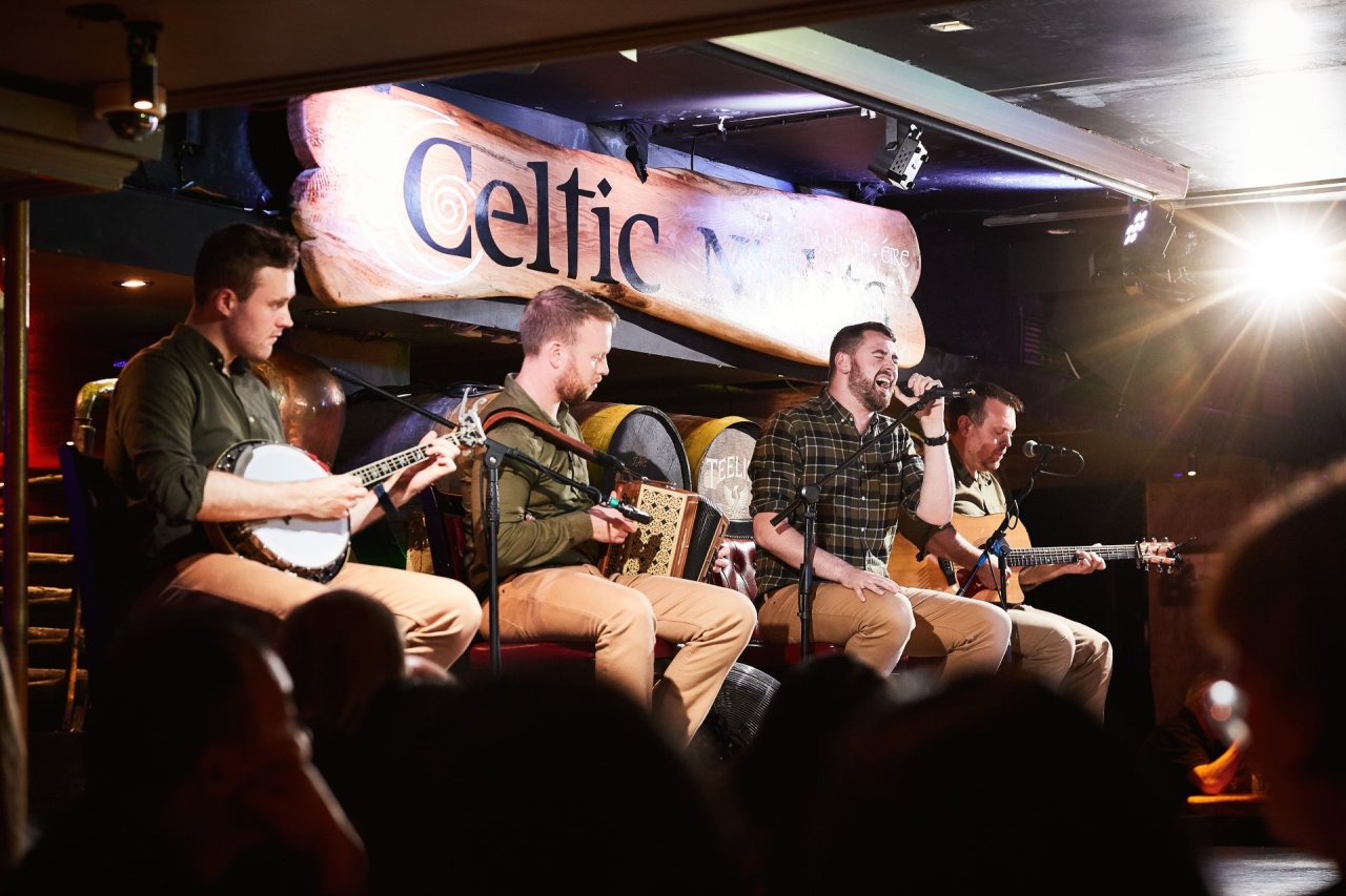 irish musicians on stage