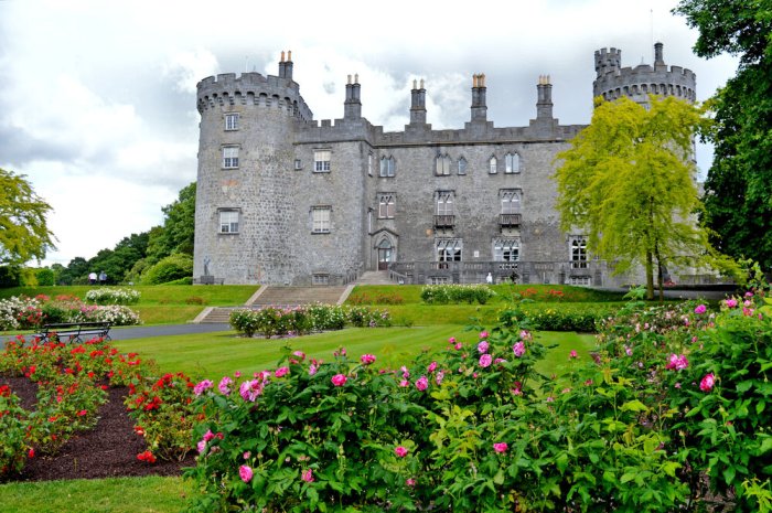 Kilkenny Castle Gardens flora and flowers