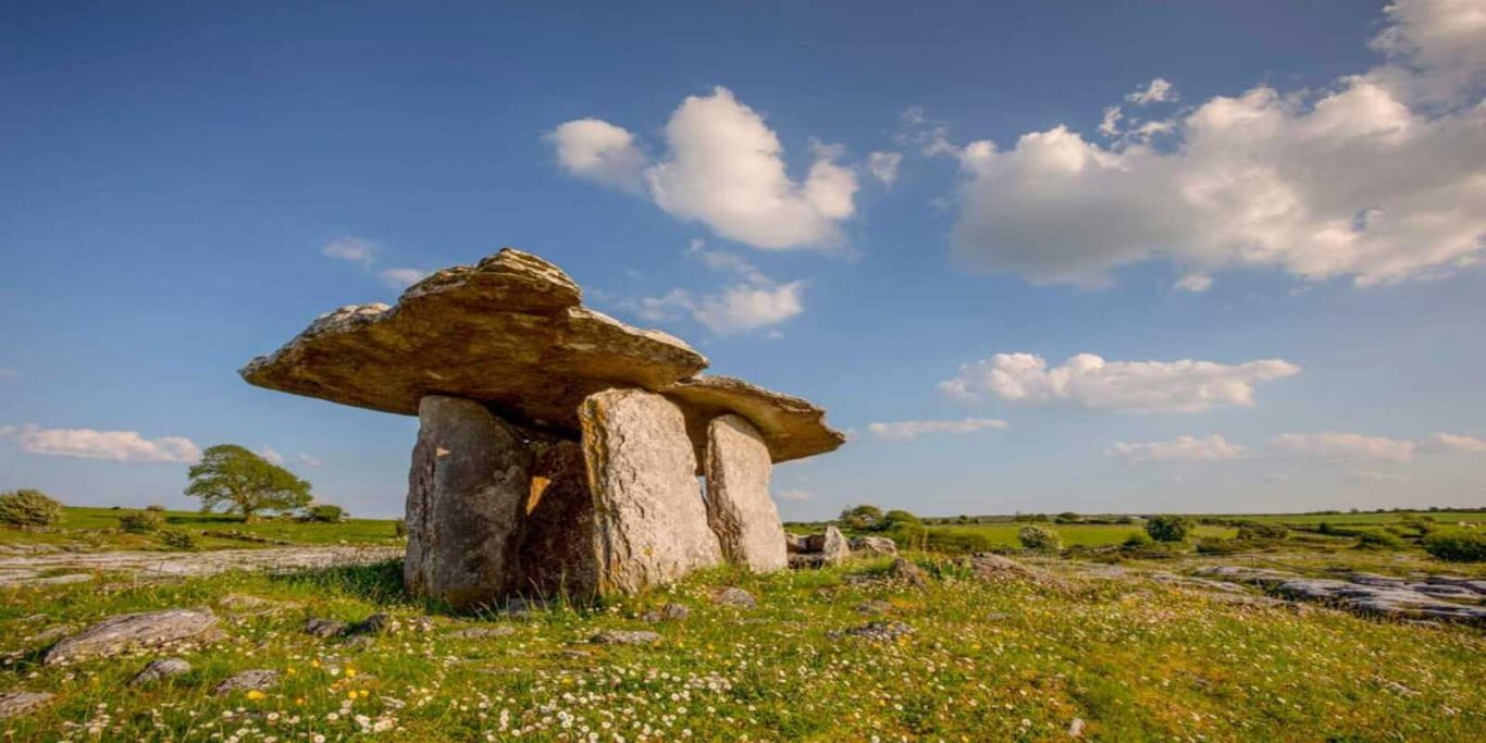 Newgrange Day Tours poulnabrone dolmen