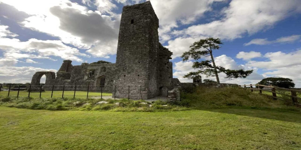 historical ruins 